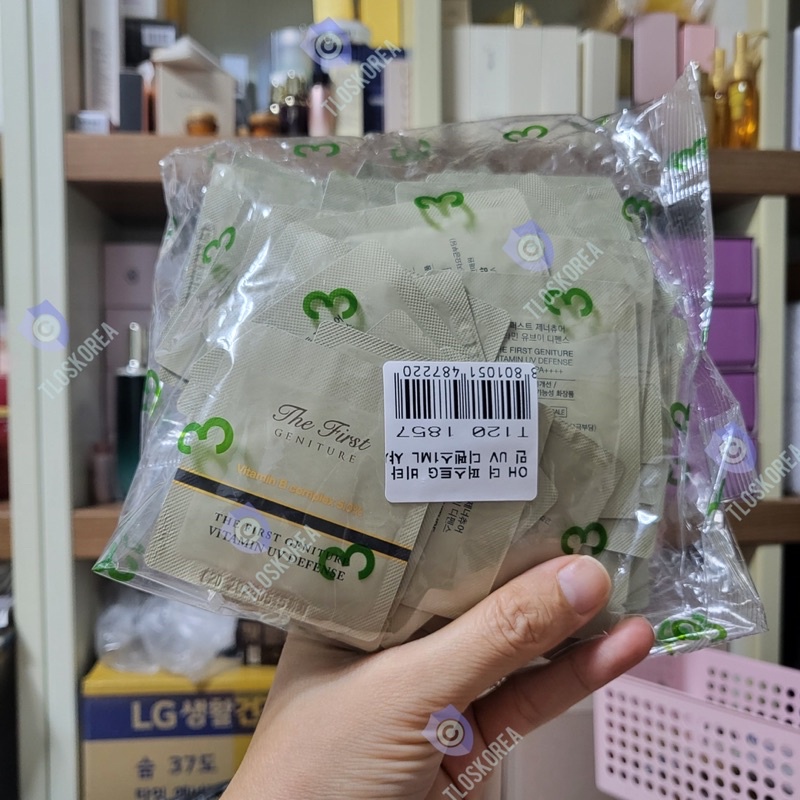 [Date 2025]Gói Sample Kem Chống Nắng Tái Sinh Tế Bào Mầm Ohui The First Geniture Vitamin Uv Defense Spf50+/Pa++++ 1Ml