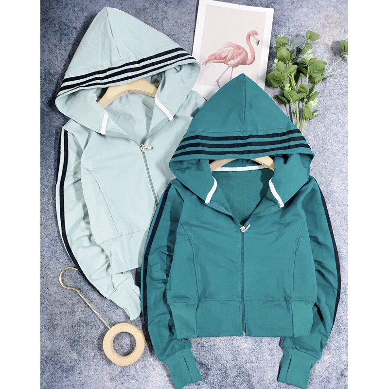 Áo khoác lửng viền nón siêu đẹp | BigBuy360 - bigbuy360.vn