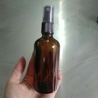 Chai thủy tinh 100ml nắp xịt phun sương