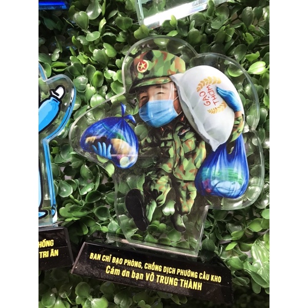Kỷ Niệm Chương - Pha Lê - Chibi