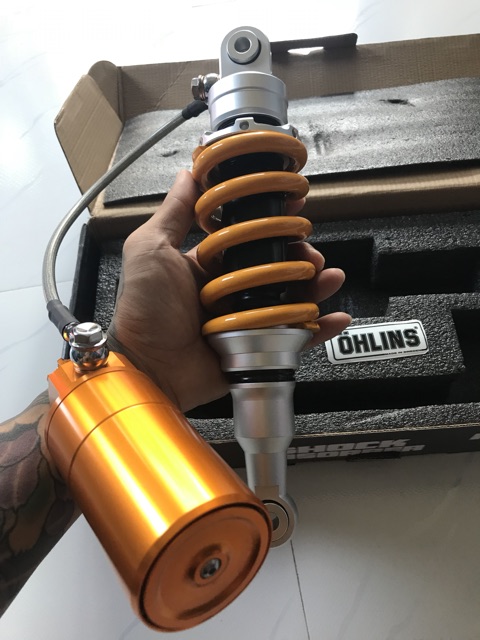 Phuộc Ohlins cho raider và satria đều gắn dc nha anh em