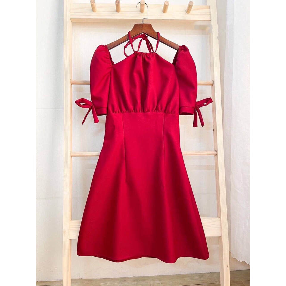 Đầm đỏ dạo phố dáng xòe cổ yếm tay bồng nhẹ phối nơ xinh xắn San Dress