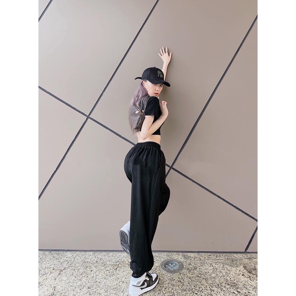 [BỘ THỂ THAO] Bộ Đồ Nữ Cotton, Set Trang Phục Áo Crotop Phối Quần Boom Cực Ngầu | BigBuy360 - bigbuy360.vn