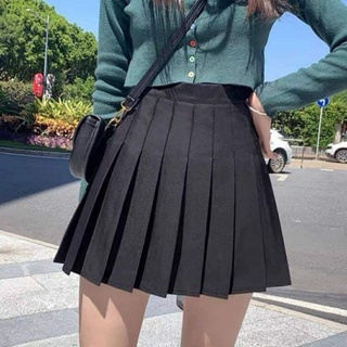 Chân váy xếp ly có quần trong