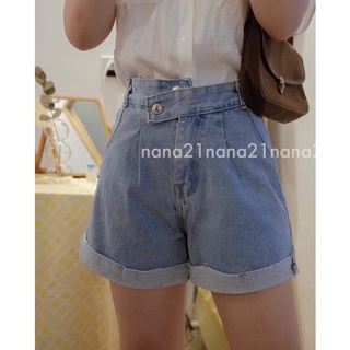 Quần short jeans vạt lệch