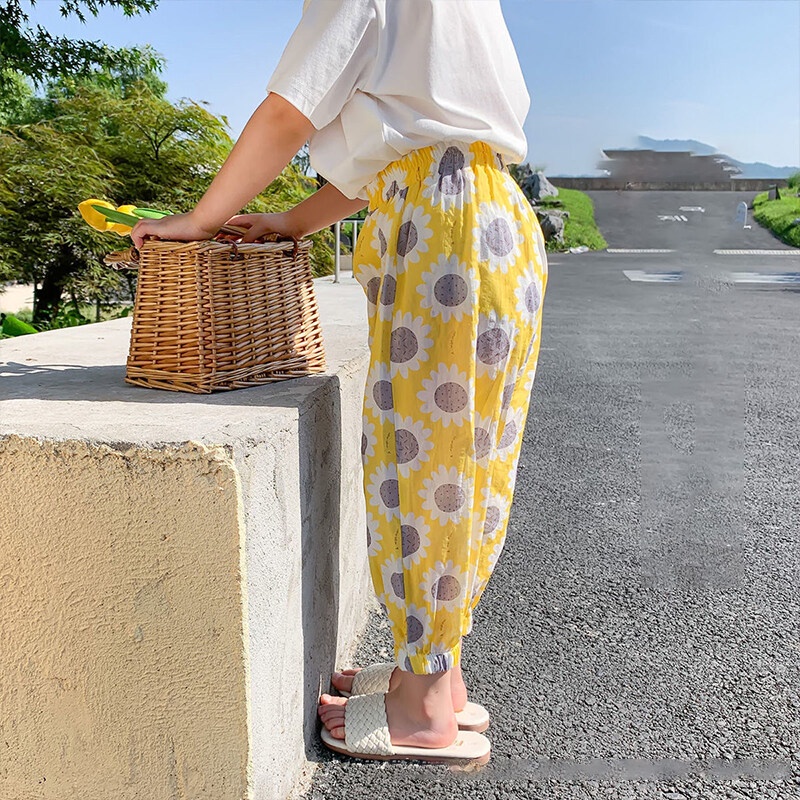 Quần dài ống rộng IQ ANGEL chống muỗi chống nắng họa tiết hoa nhỏ dễ thương cho bé gái