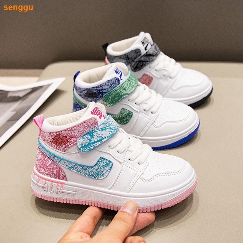 Giày sneaker cổ cao cho bé