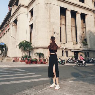 CHÂN VÁY MIDI XẺ TÀ