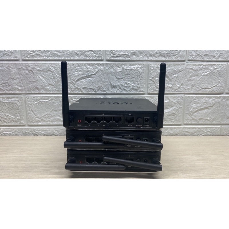 Bộ định tuyến Cisco RV110W-E-G5 hàng đã qua sử dụng