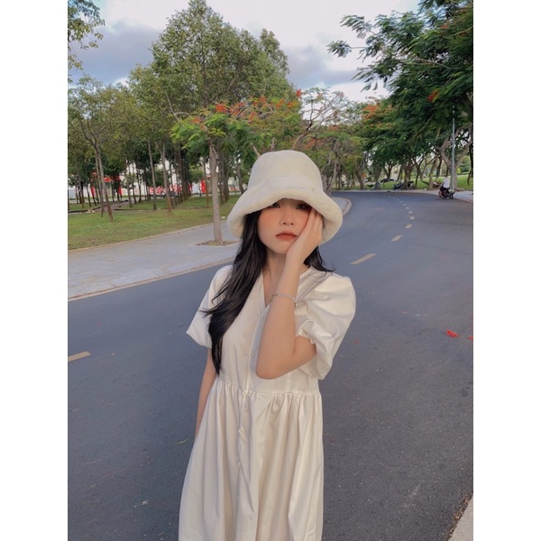 Đầm trắng THÊU HOA XANH phong cách ulzzang