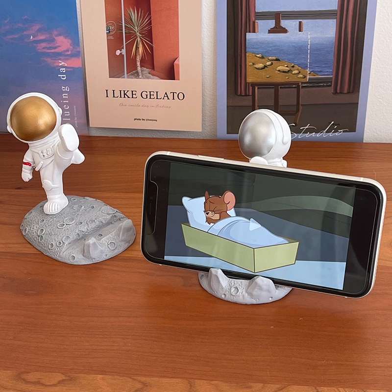 Giá đỡ bút / điện thoại hình phi hành gia 3D đáng yêu