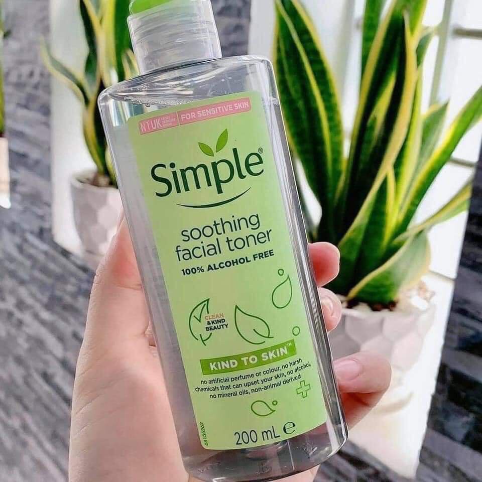 Nước Hoa Hồng Cân Bằng Da Dịu Nhẹ Simple Kind To Skin Soothing Facial Toner 200ml | BigBuy360 - bigbuy360.vn