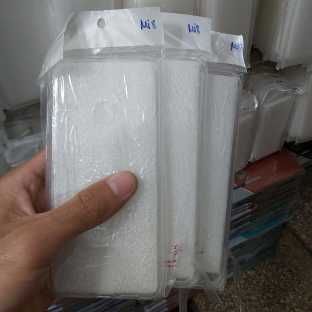 Bộ 3 chiếc ốp lưng  silicon trong suốt cho xiaomi mi 8 (loại A)