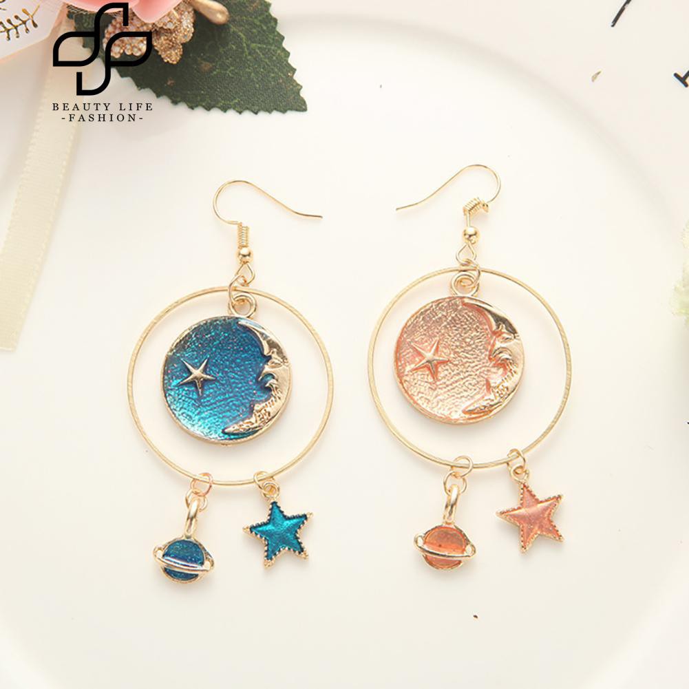 Đôi khuyên tai phong cách vũ trụ đáng yêu