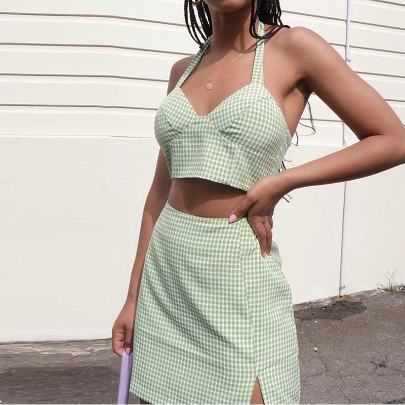 Set áo croptop hai dây cổ yếm kèm chân váy caro xinh xắn cho nữ