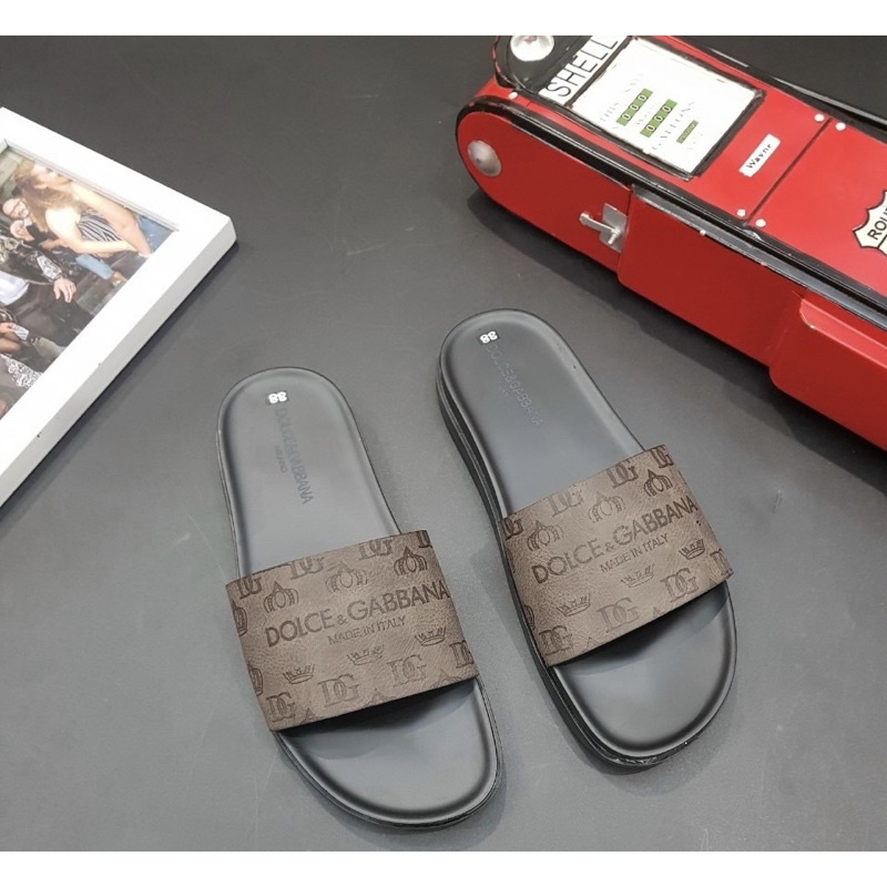 Dép da nam quai ngang có hoạ tiết in vân chìm cổ điển mã DG 1, Dép thời trang phong cách trẻ trung btshop từ 38 đến 42