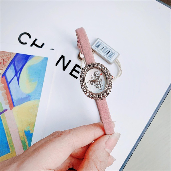 Đồng Hồ Nữ Vivienne Westwood dây da hồng