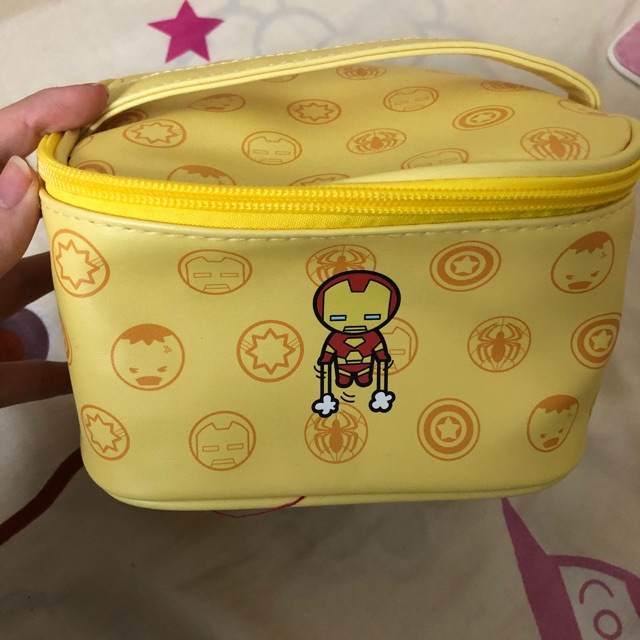 Túi đựng đồ trang điểm Iron Man MarvelxMiniso