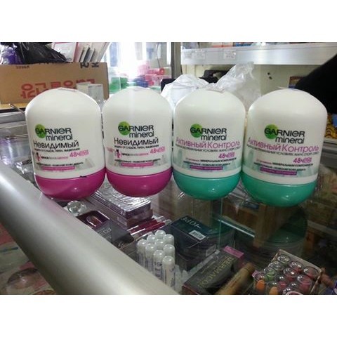 - Lăn khử mùi diệt khuẩn GARNIER Mineral