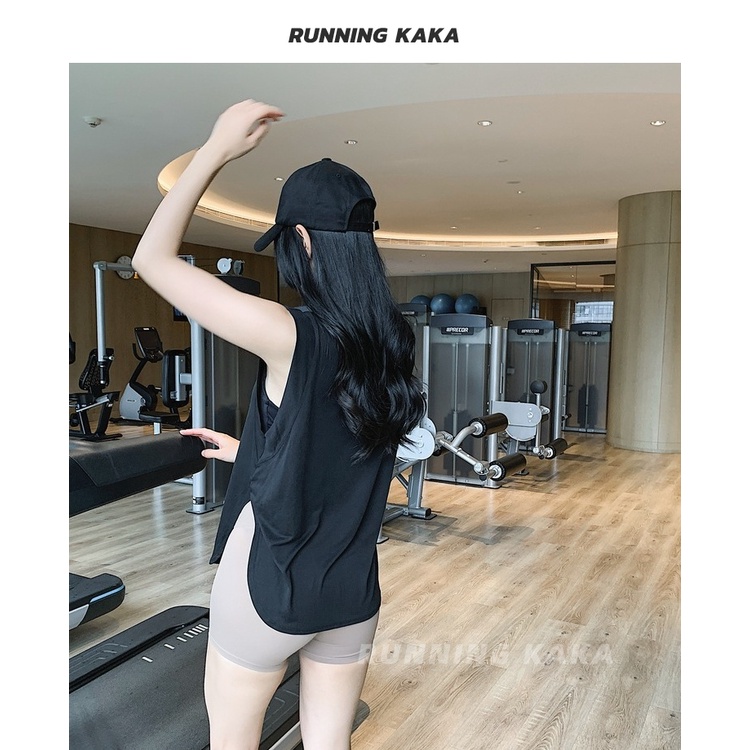 Áo thun thể thao sát nách dáng rộng xẻ tà thời trang cho nữ