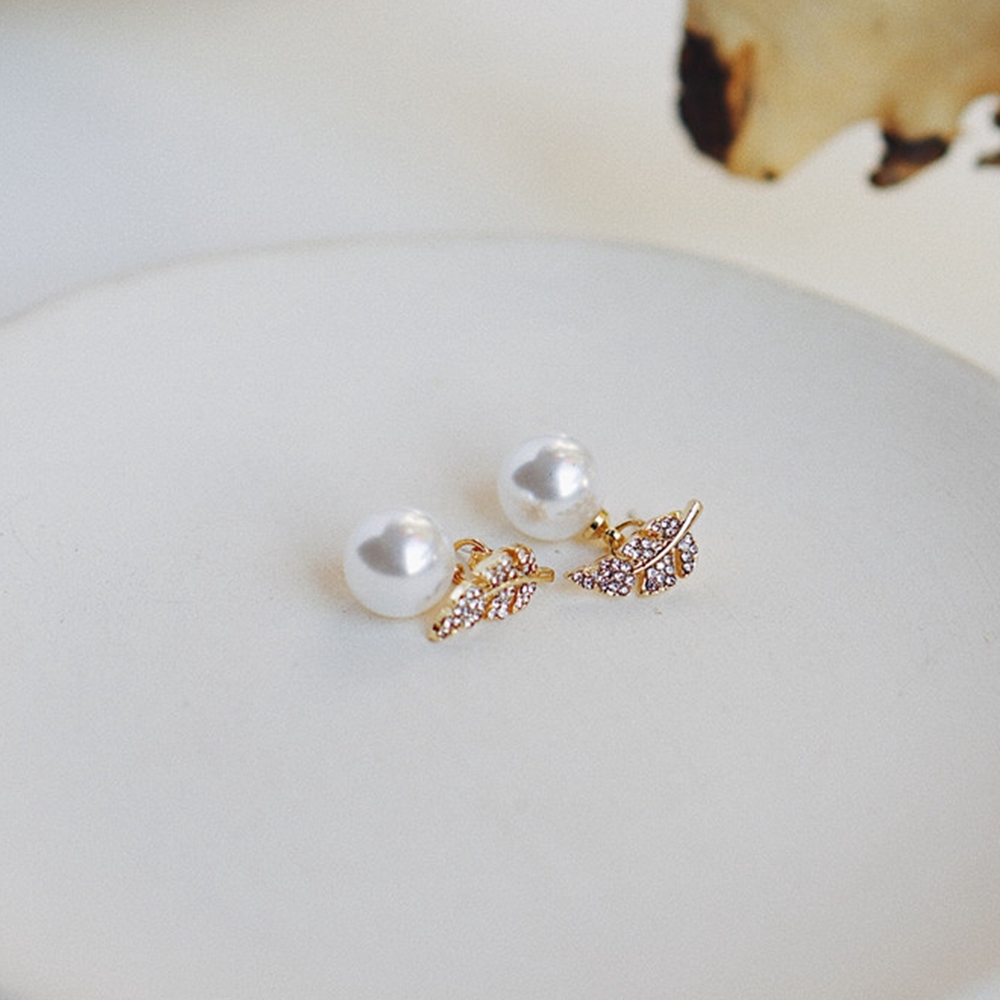 Khuyên tai hình chiếc lá phối ngọc trai thời trang ấn tượng cho nữ