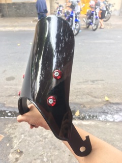 Kính chắn gió M3
