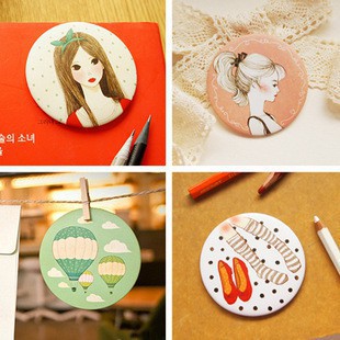 Gương trang điểm mini cầm tay Hàn Quốc siêu cute - đồ vật cần có trong túi