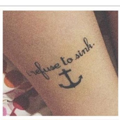 Hình xăm dán tatoo chữ tiếng anh &quot;never say die&quot;, mỏ neo a17 .Xăm dán tatoo mini tạm thời, size &lt;10x6cm