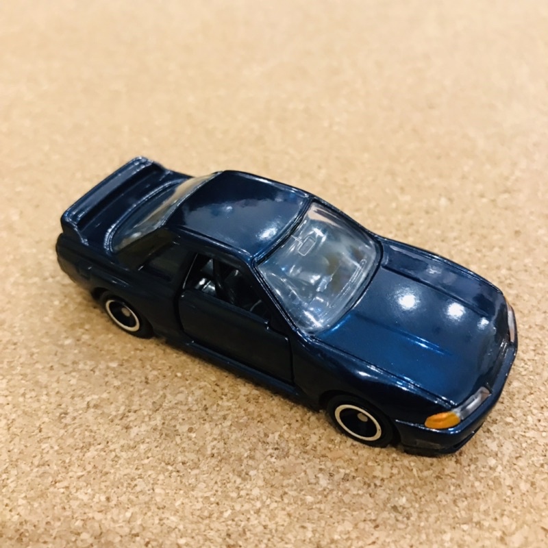 Xe Tomica nissan skyline gt-r r32