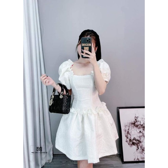 💢💢Váy gấm hoa cổ vuông tay bồng xinhh hết nấc💯💯