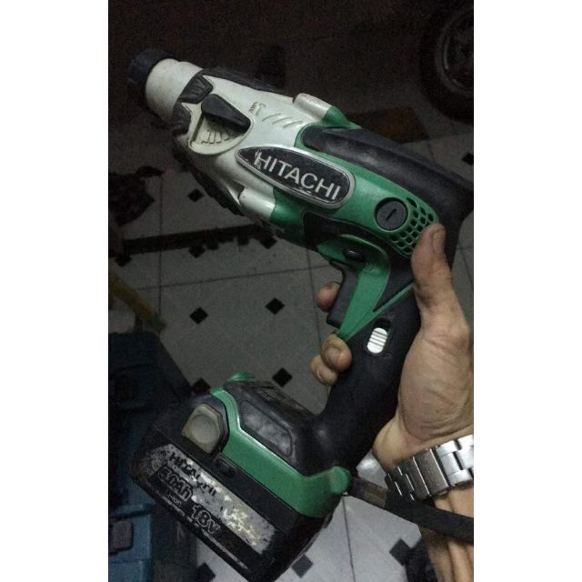 9999 betong hitachi 18v đầy đủ pin sạc