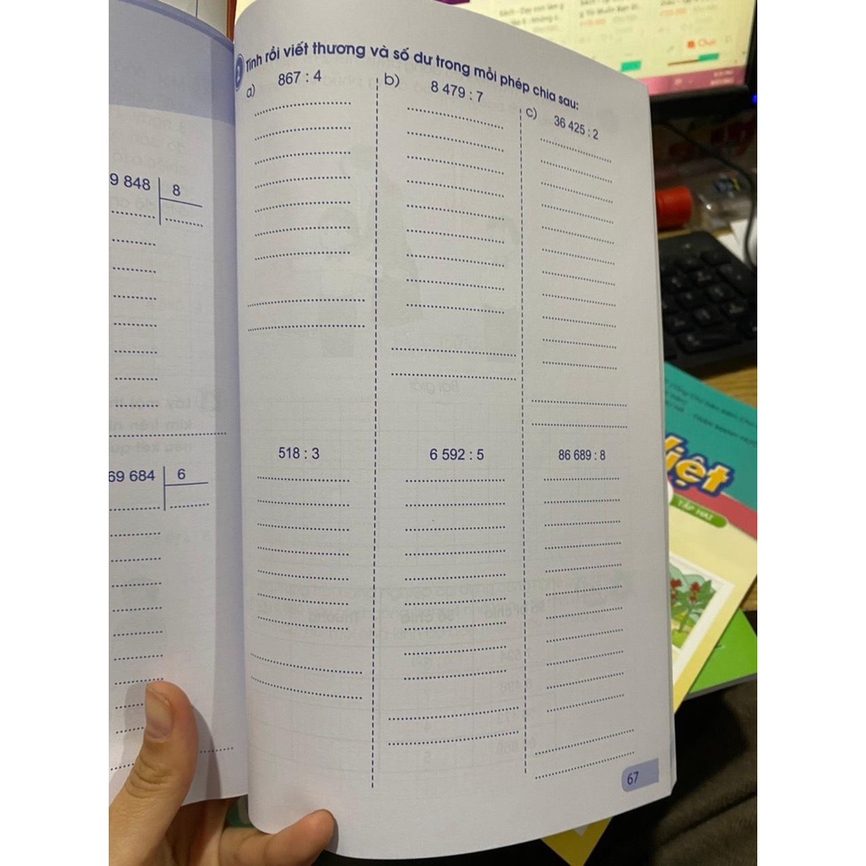 Sách - Vở bài tập Toán 3 tập 2 ( Cánh diều ) + Bán kèm 1 quyển Bé tập tô màu