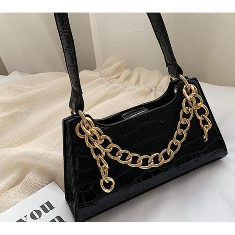 👛ẢNH SHOP CHỤP👛 TÚI ĐEO VAI, TÚI KẸP NÁCH PHỐI XÍCH SANG CHẢNH BH 444 | BigBuy360 - bigbuy360.vn