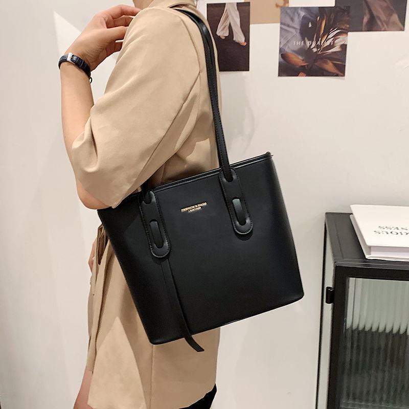 Túi Xách Đeo Vai Thiết Kế Phong Cách Pháp Sức Chứa Lớn Thời Trang Thu Đông Mới Cho Nữ