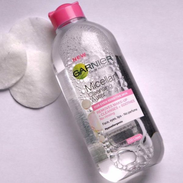 Nước Tẩy Trang Garnier Micellar Cleansing Water màu hồng