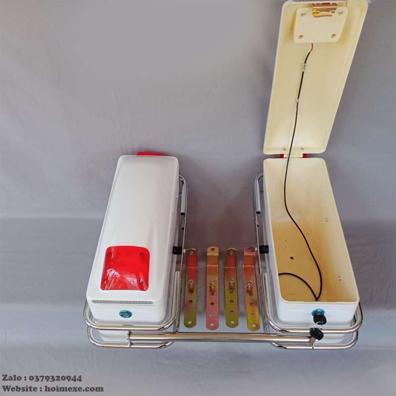 Cặp thùng hông xe máy màu trắng+ full phụ kiện.