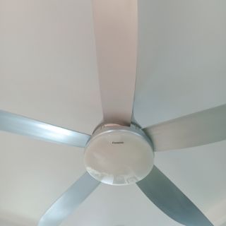 Quạt trần 5 cánh đèn LED Panasonic F-60UFN Có Remote