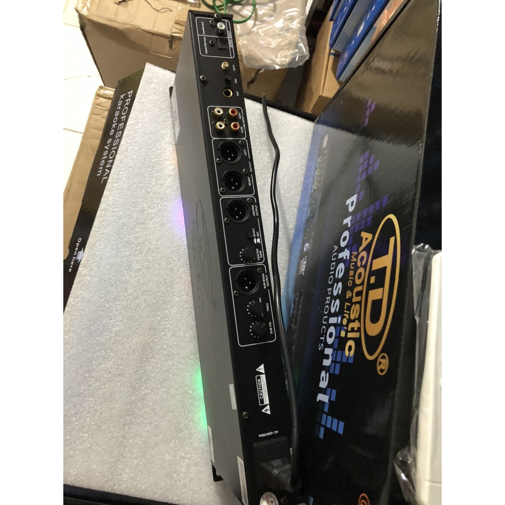 Vang cơ lai số cao cấp TD acoustic Q800PLUS , tiếng sáng , nhại hay, chống hú, có blutooth , echo ... - tăng 2 dây canon