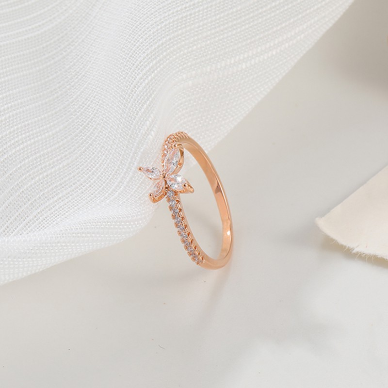 Nhẫn Đính Hôn Kim Cương Hoa Pha Lê Vàng Trắng Phong Cách Thời Trang Cho Nữ