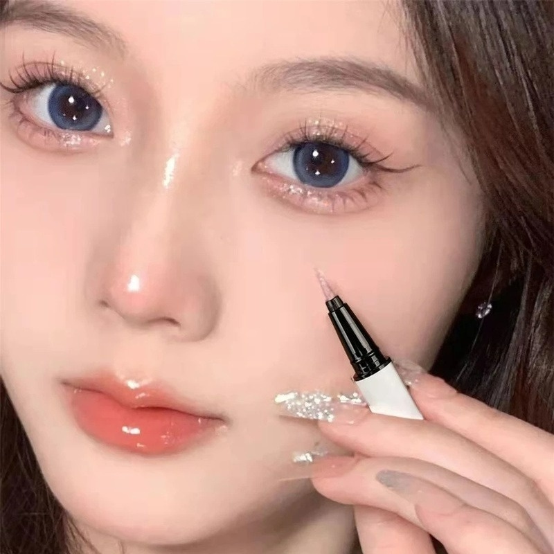 Phấn Mắt Dạng Lỏng Ánh Nhũ Lấp Lánh / Bút Kẻ Mắt Dạng Lỏng Màu Trắng Ngọc Trai / Kim Cương Sáng Bóng