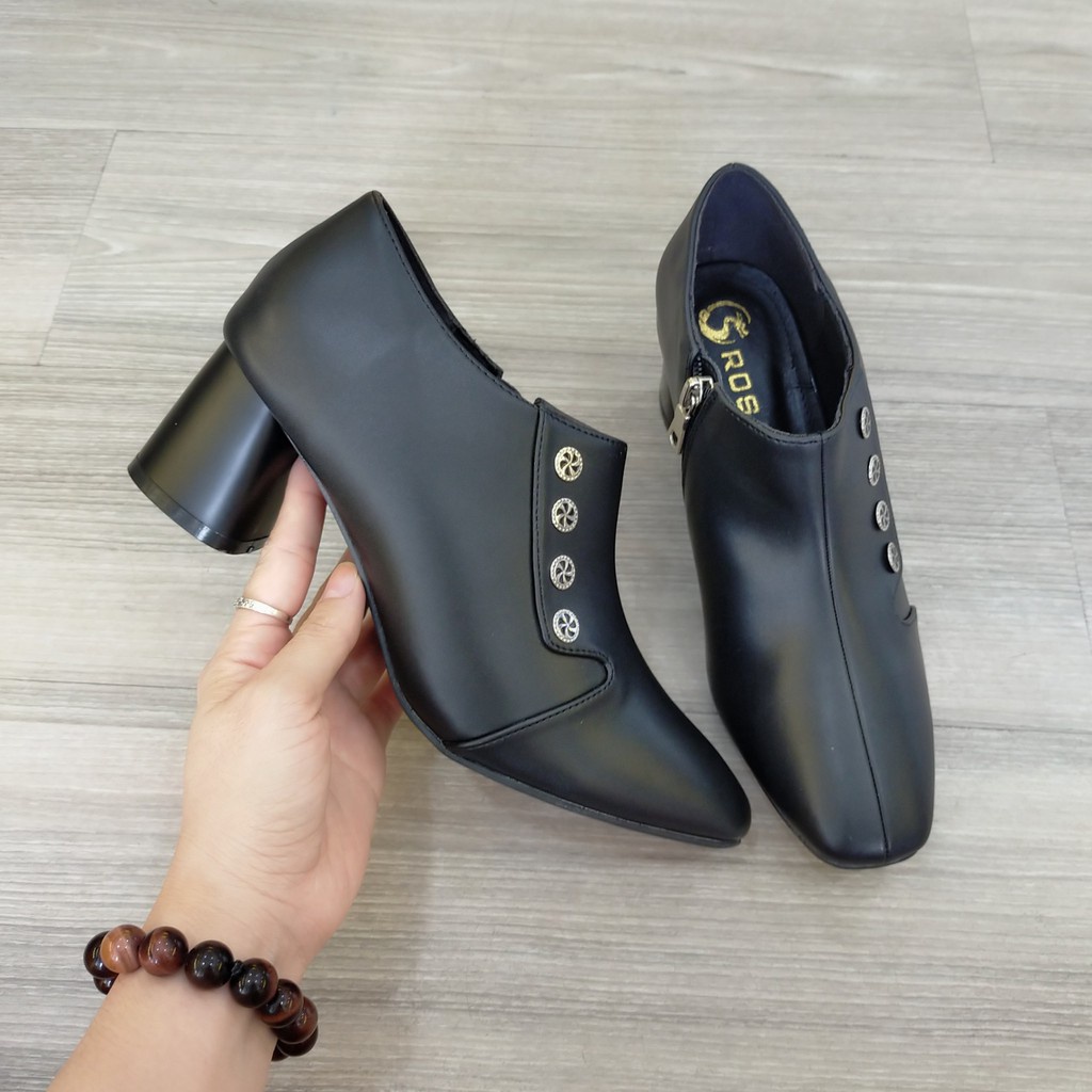 Giày boot nữ cổ thấp 5 phân hai màu đen kem hàng hiệu rosata ro289 | BigBuy360 - bigbuy360.vn
