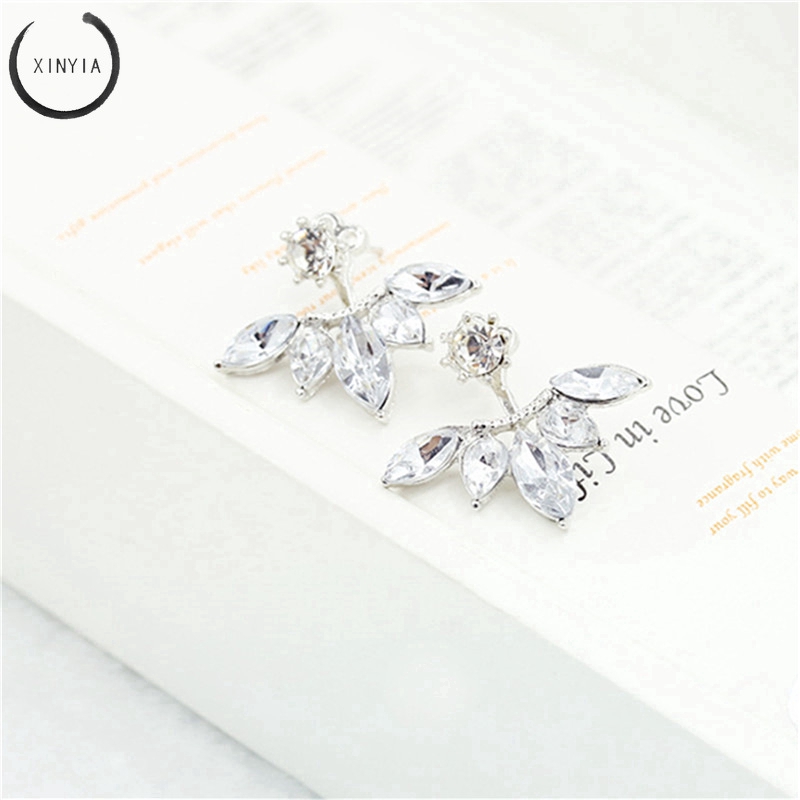 Bông Tai Hình Hoa Cúc Đính Đá Xinh Xắn Cho Nữ