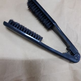 Kẹp gỗ, nhựa hổ trợ duỗi tóc