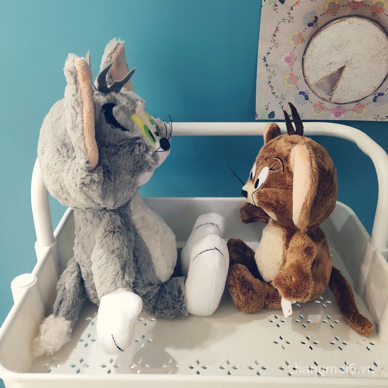 Spot wrapped the same day stuffed animal Tom and cute Jerry Mouse