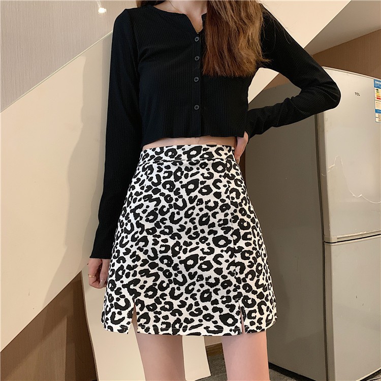 Chân váy chữ A lưng cao xẻ tà thời trang trẻ trung | BigBuy360 - bigbuy360.vn