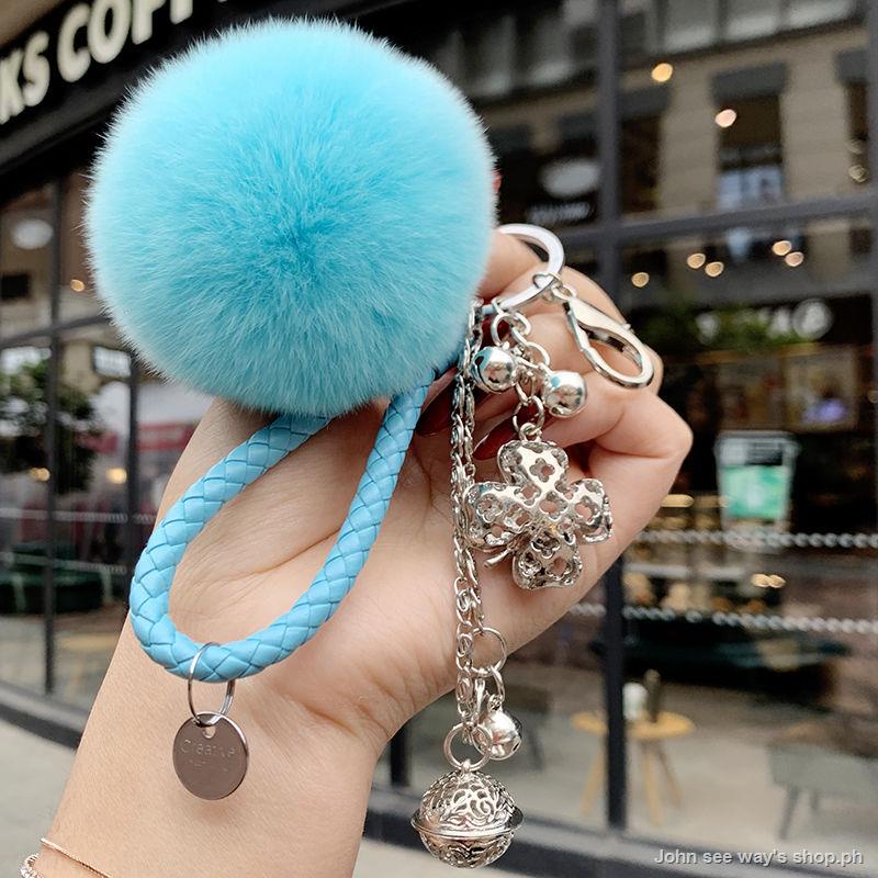 Móc Khóa Gắn Quả Bông Và Chuông Dễ Thương Sáng Tạo Cho Nữ