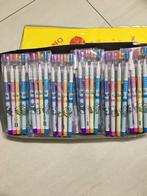 Bút chì khúc 1 túi gồm có 4 cái bút nhiều hình cute ngộ nghĩnh