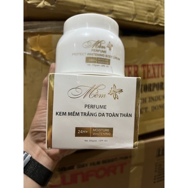 Kem body Mềm nước hoa A Cosmetics