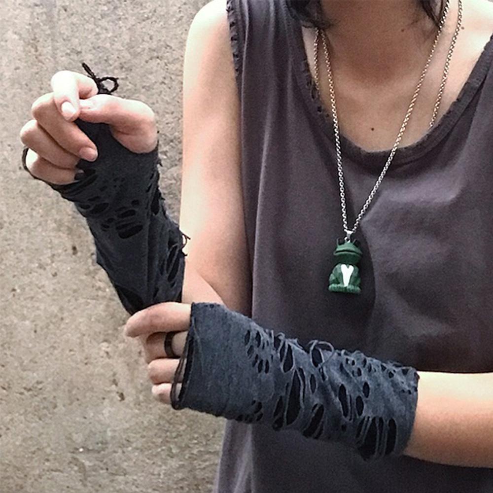 Găng Tay Hở Ngón Màu Đen Phong Cách Gothic Punk Cho Nam Và Nữ