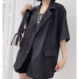 Áo blazer cộc tay 2 khuy Friday